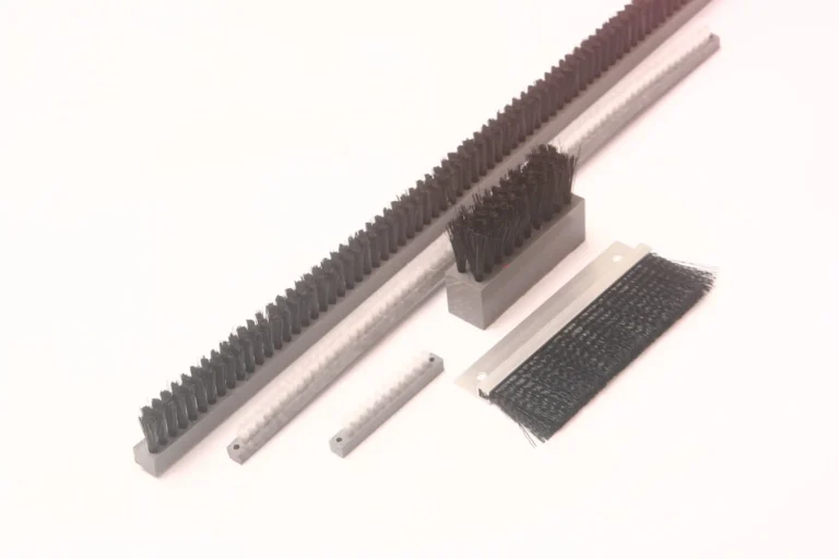 แปรงแถบแบบตอกขน Lath Brush